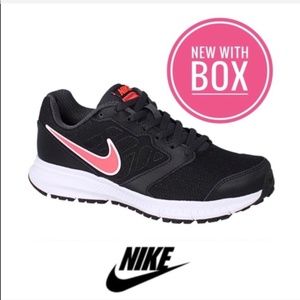 NWT Nike Women’s Downshifter 6 Shoes